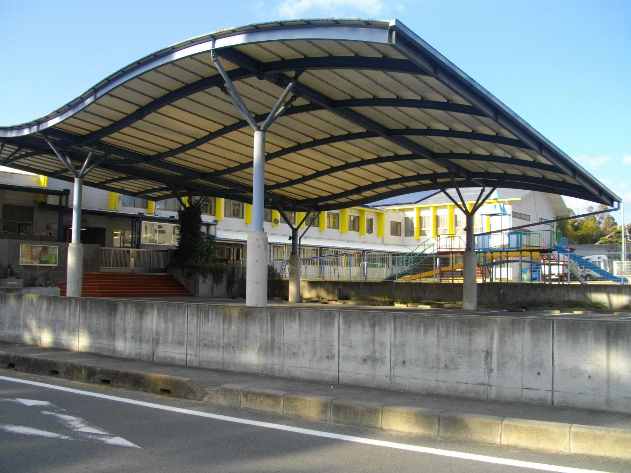 kindergarten ・ Nursery. Akira Shirako kindergarten (kindergarten ・ 906m to the nursery)