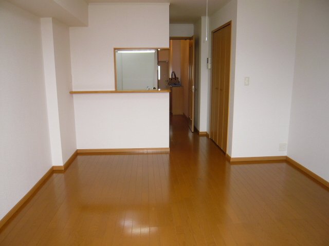 Living and room. First floor Women With so shutter shutters worry crime prevention surface also GOOD ☆