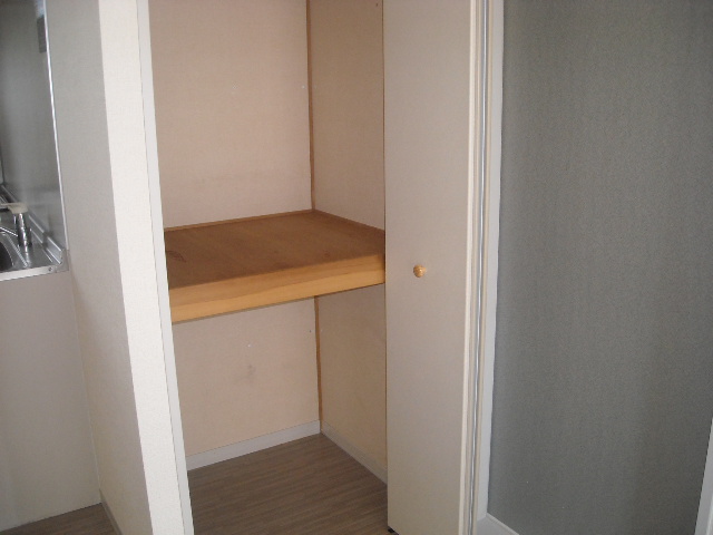 Receipt. Happy storage space there ☆ (B102 Room No.)