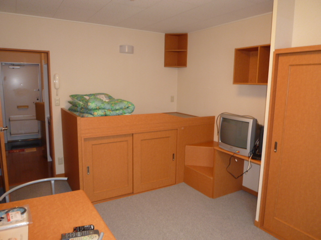 Living and room. refrigerator microwave Washing machine tv set Air conditioning With