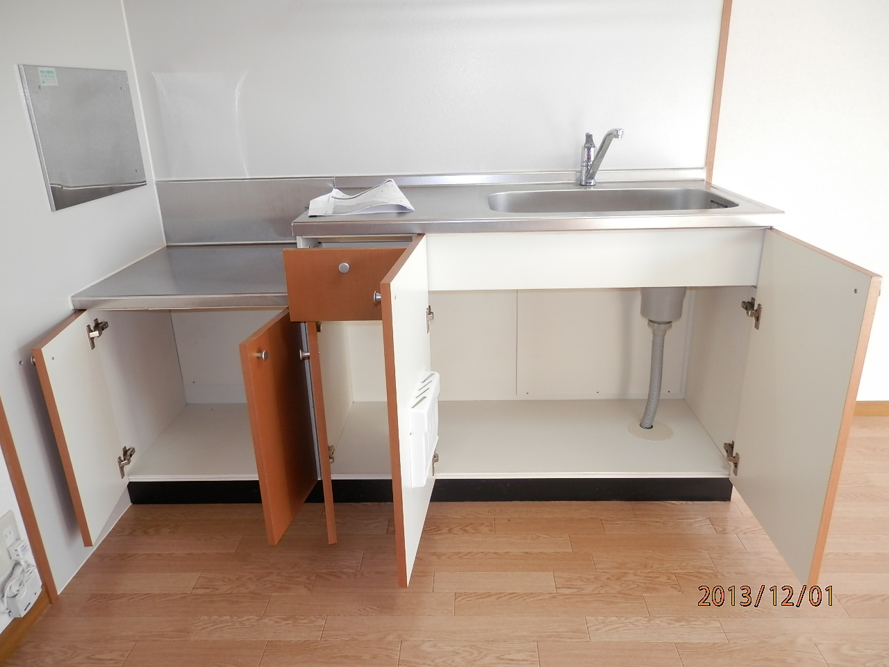 Kitchen. Made tidy, Cooking a breeze ^ 0 ^ /