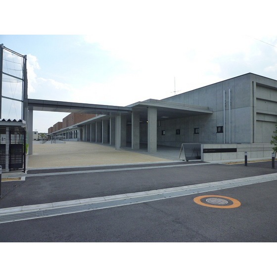 Junior high school. 1280m to Kobe junior high school (junior high school)