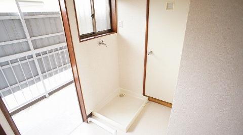 Other room space. Laundry Area