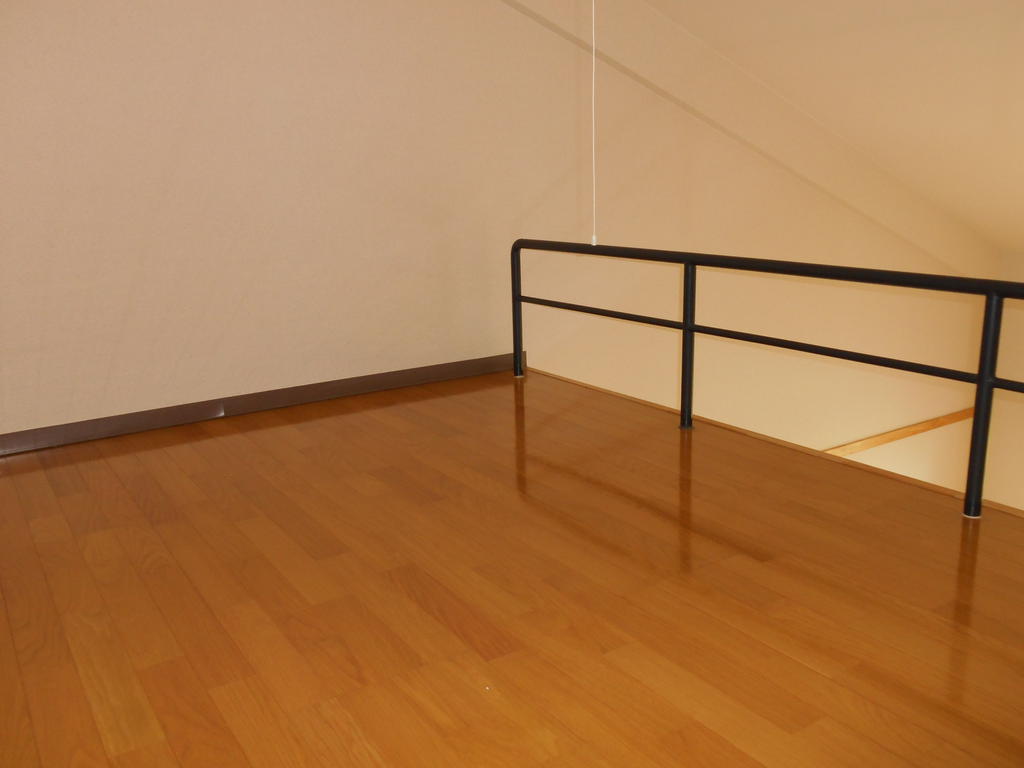 Other room space. loft