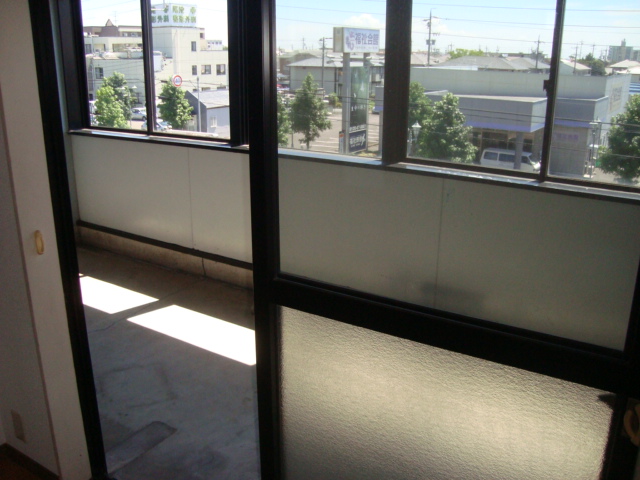 Balcony. It is safe in a sudden rain in the inner balcony!