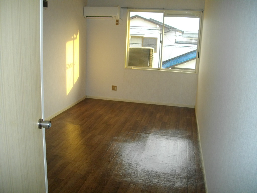 Living and room. Western-style 1