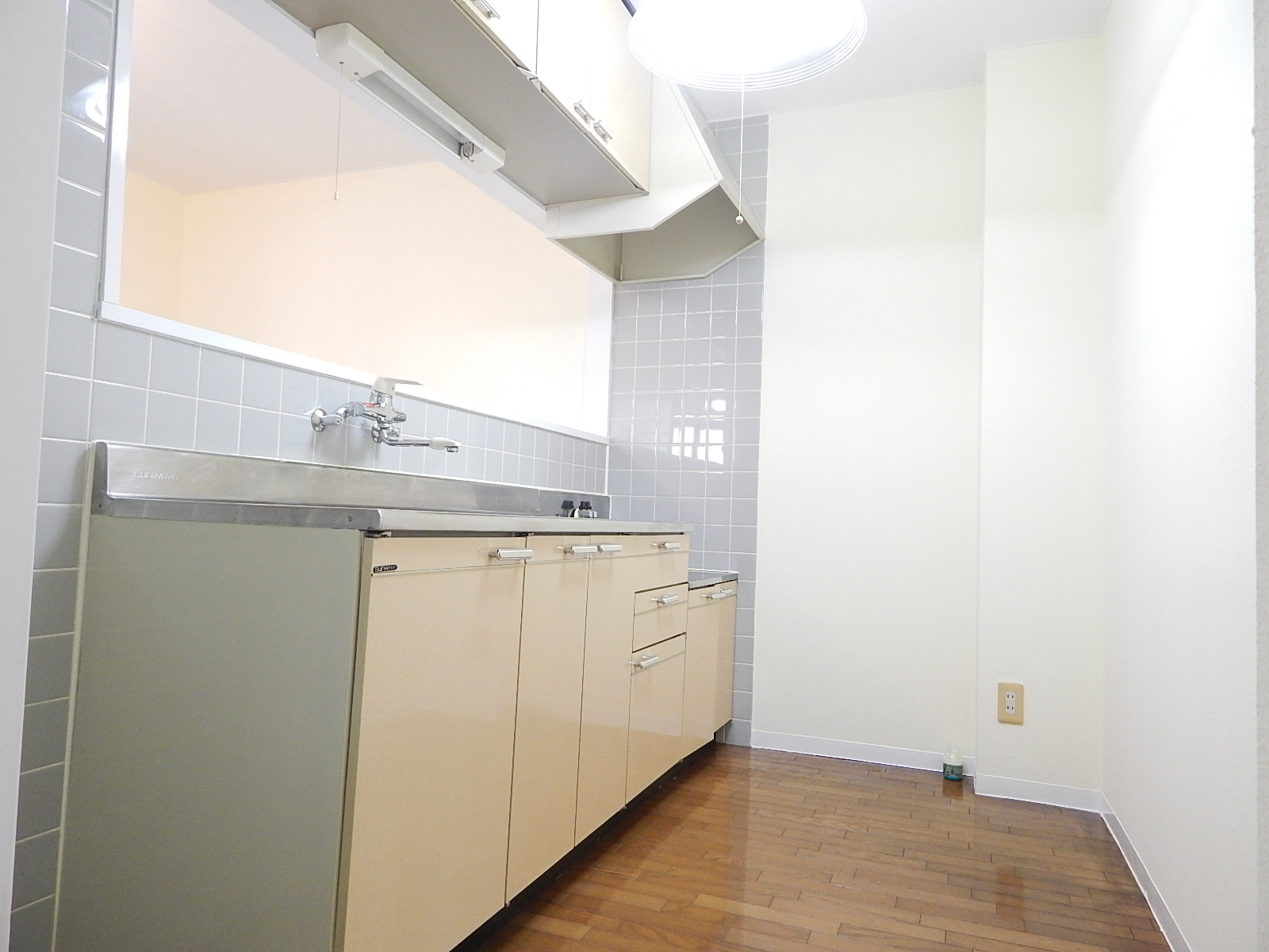 Kitchen. Gas stove installation Allowed ☆ Spacious kitchen