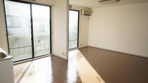 Other room space. dining