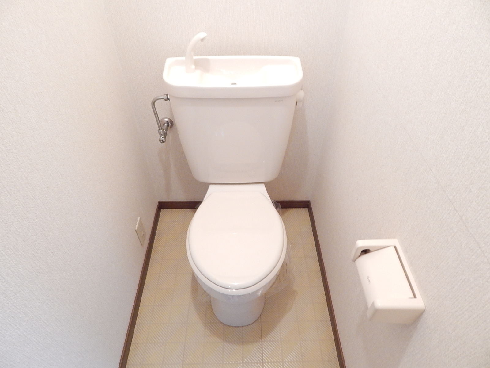 Toilet. bus ・ It is another toilet ☆