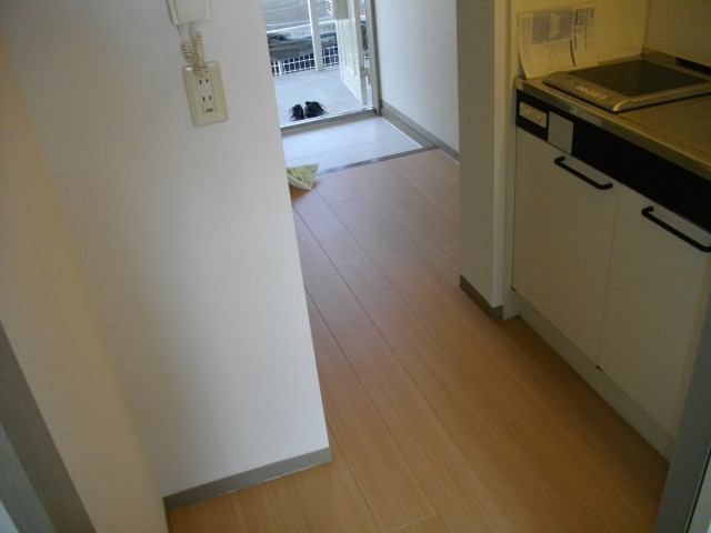 Other room space. aisle