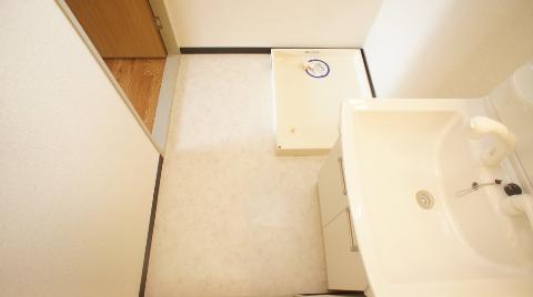 Other room space. Dressing room