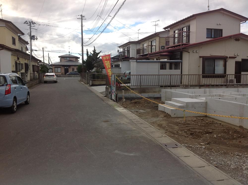 Local photos, including front road. Local (10 May 2013) Shooting