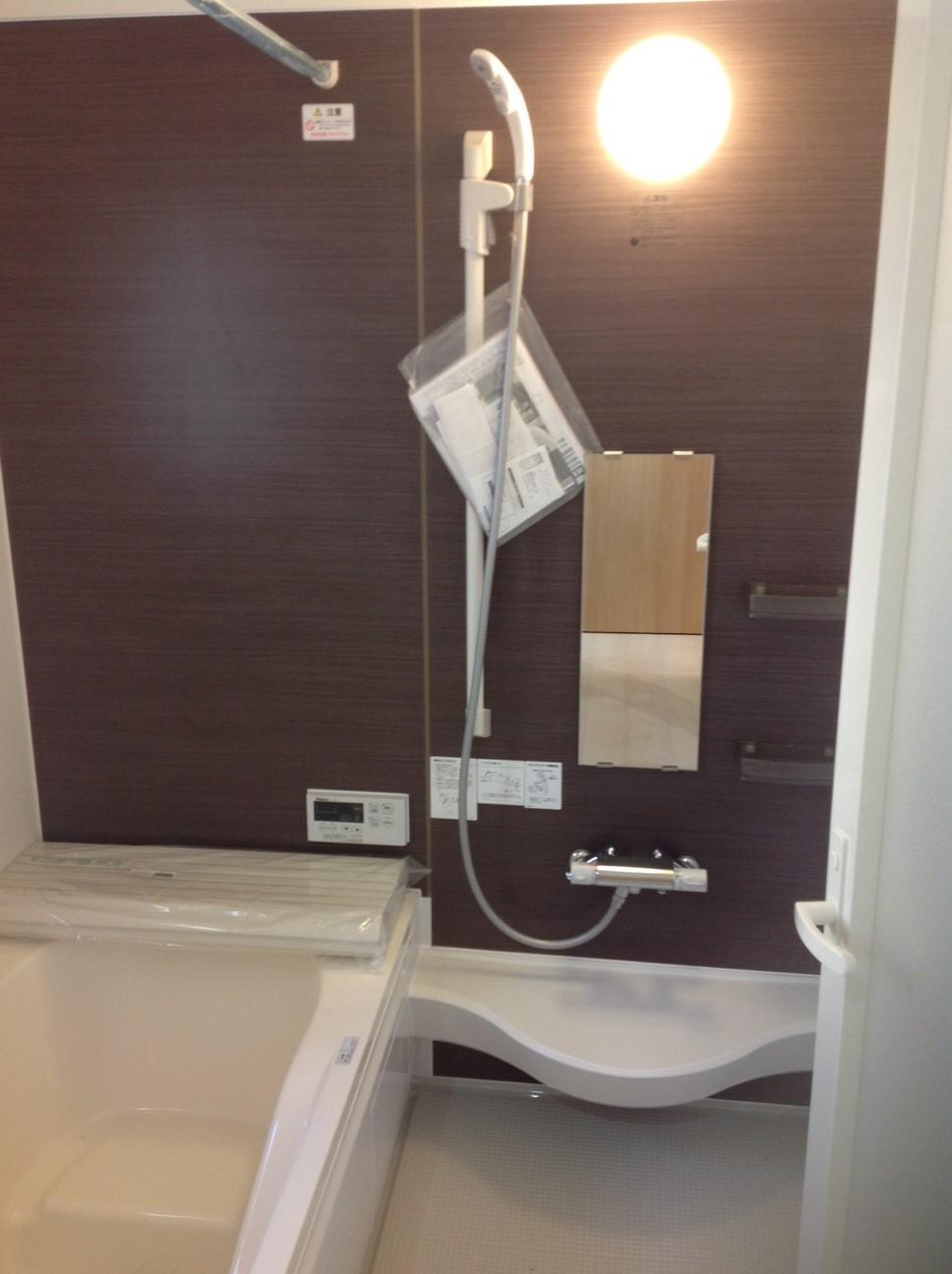 Bathroom. Indoor (11 May 2013) Shooting Bathroom is with a basin counter of 1 pyeong size.