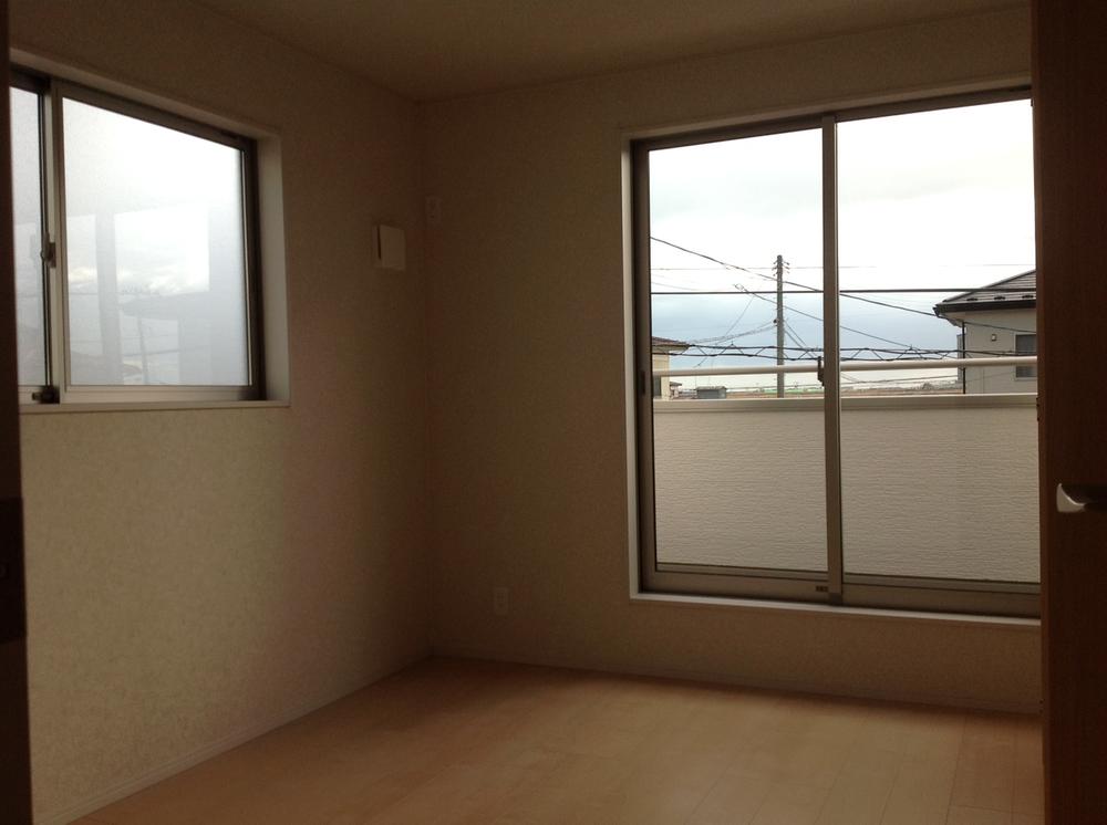 Non-living room. Indoor (11 May 2013) Shooting