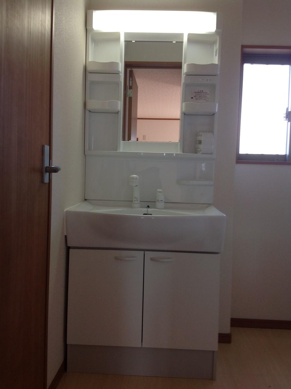 Wash basin, toilet. Vanity (November 2013) Shooting