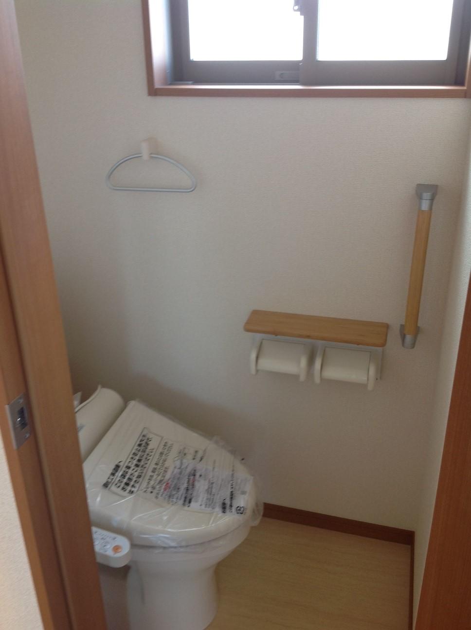 Toilet. Toilet (November 2013) Shooting