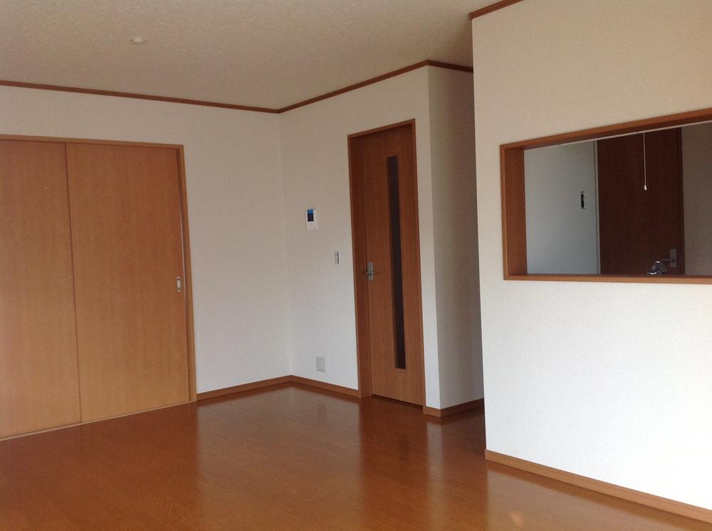 Living. LD (11 May 2013) Shooting