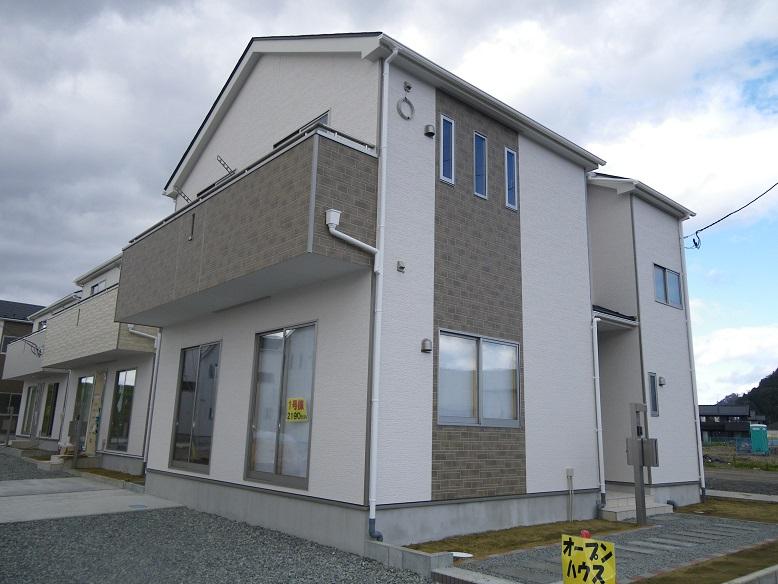 Local appearance photo. 2013 November shooting 1 Building