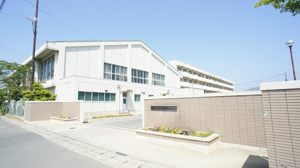 Junior high school. Sumiyoshi Junior High School 760m to