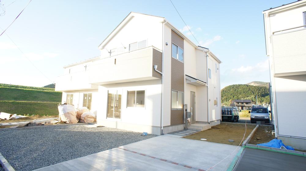 Local appearance photo