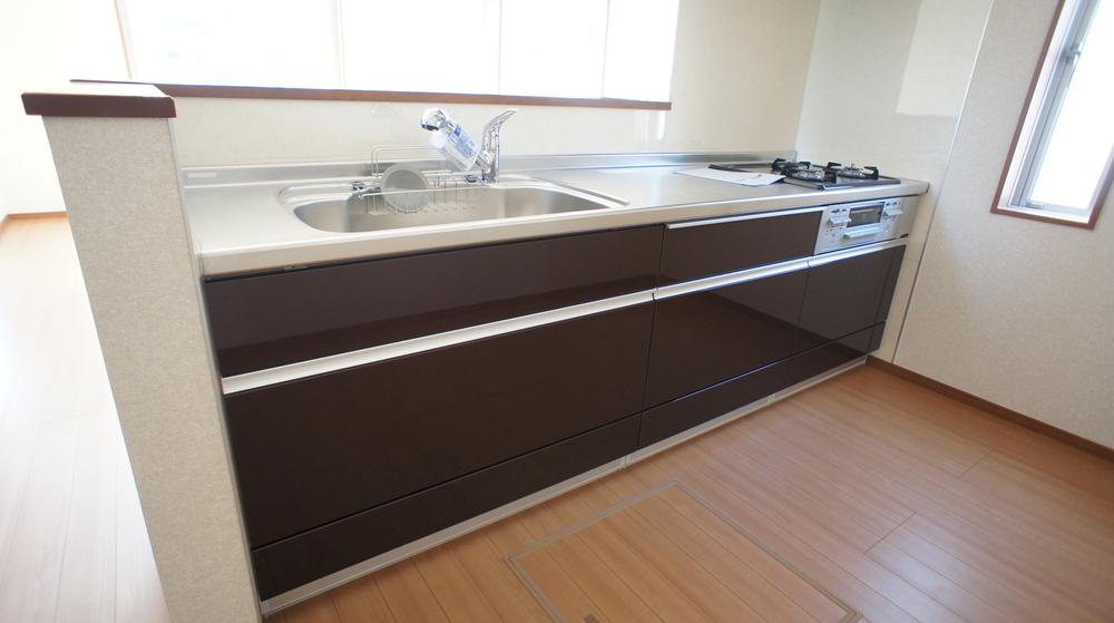 Same specifications photo (kitchen)