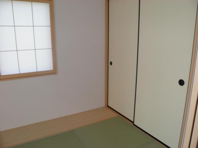 Non-living room. 1 Building Indoor (September 2013) Shooting