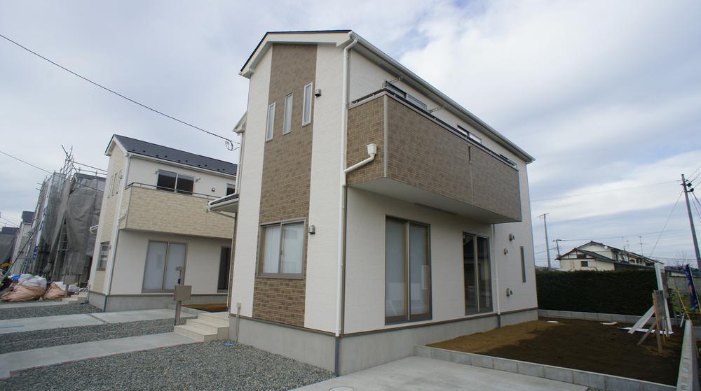 Local appearance photo