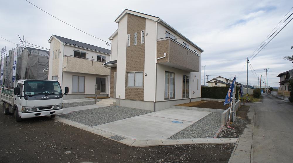 Local photos, including front road