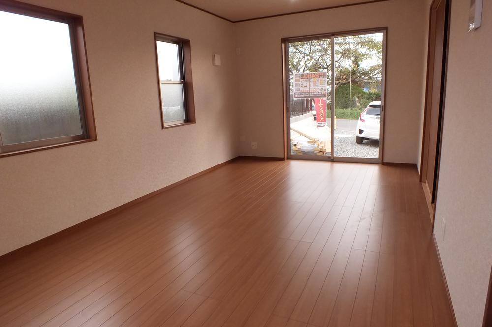 Living. Indoor (11 May 2013) Shooting