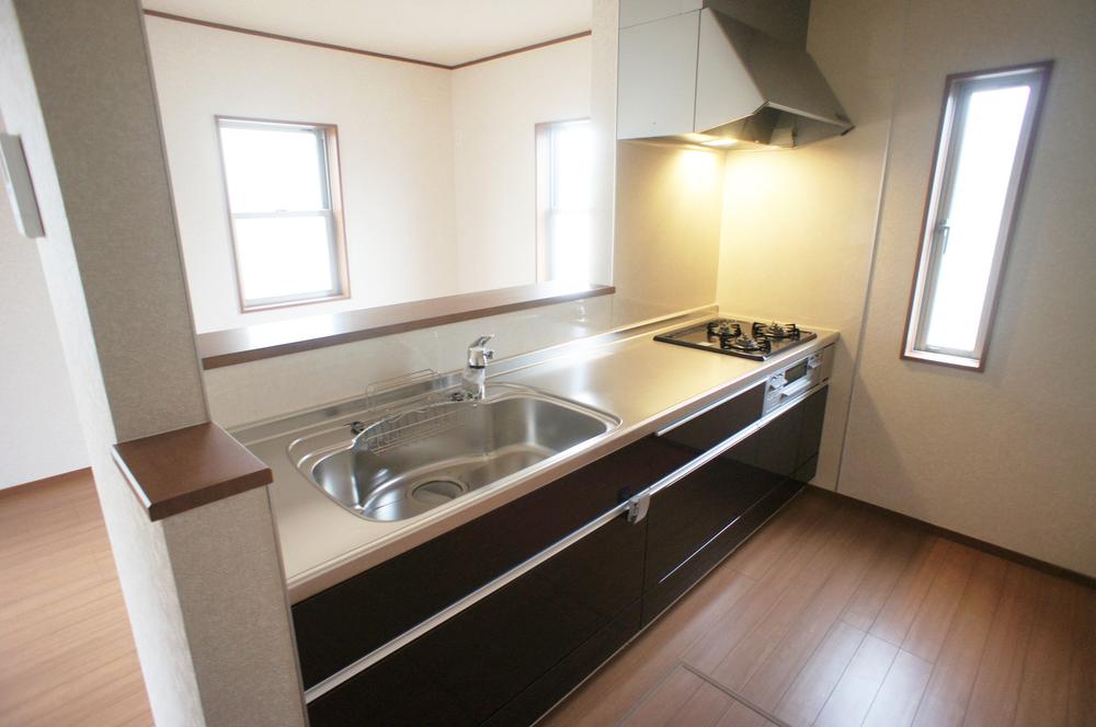 Same specifications photo (kitchen)