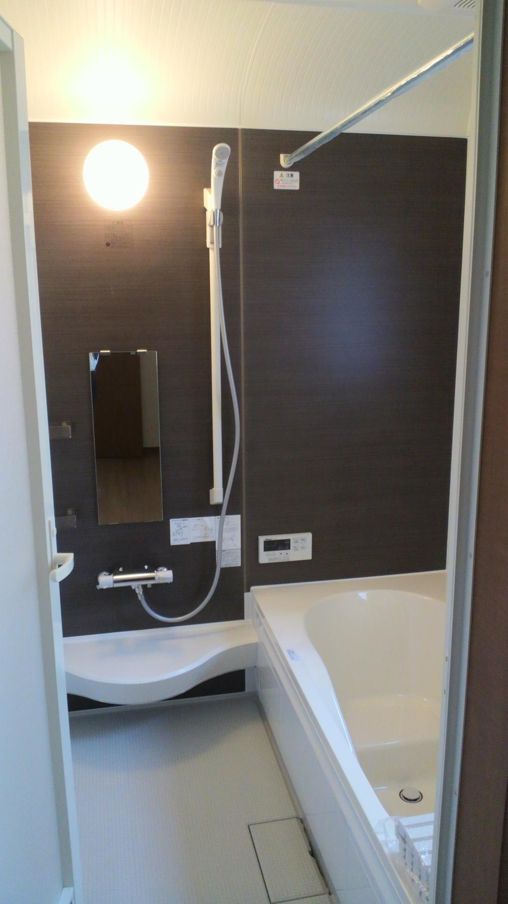 Same specifications photo (bathroom). Same specification example