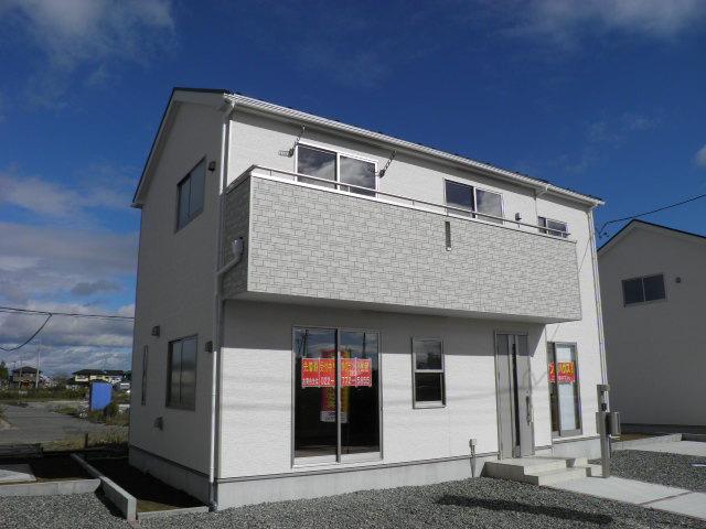 Local appearance photo. Building 2 Local (10 May 2013) Shooting