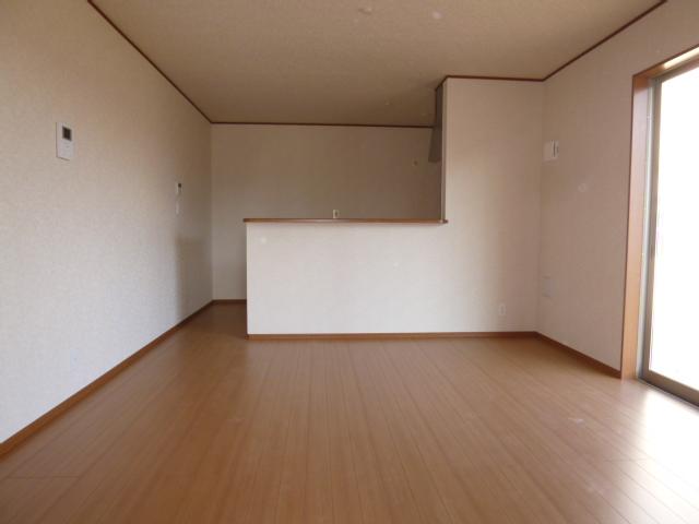 Living. ● same specifications ●