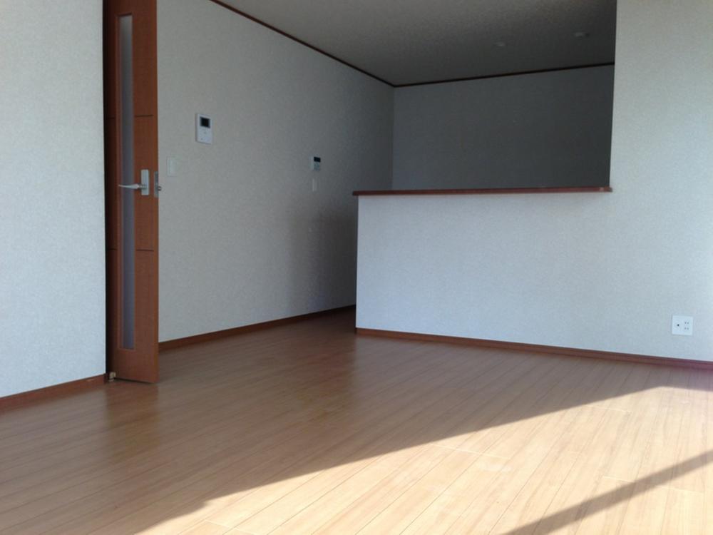 Living. Indoor) Shooting