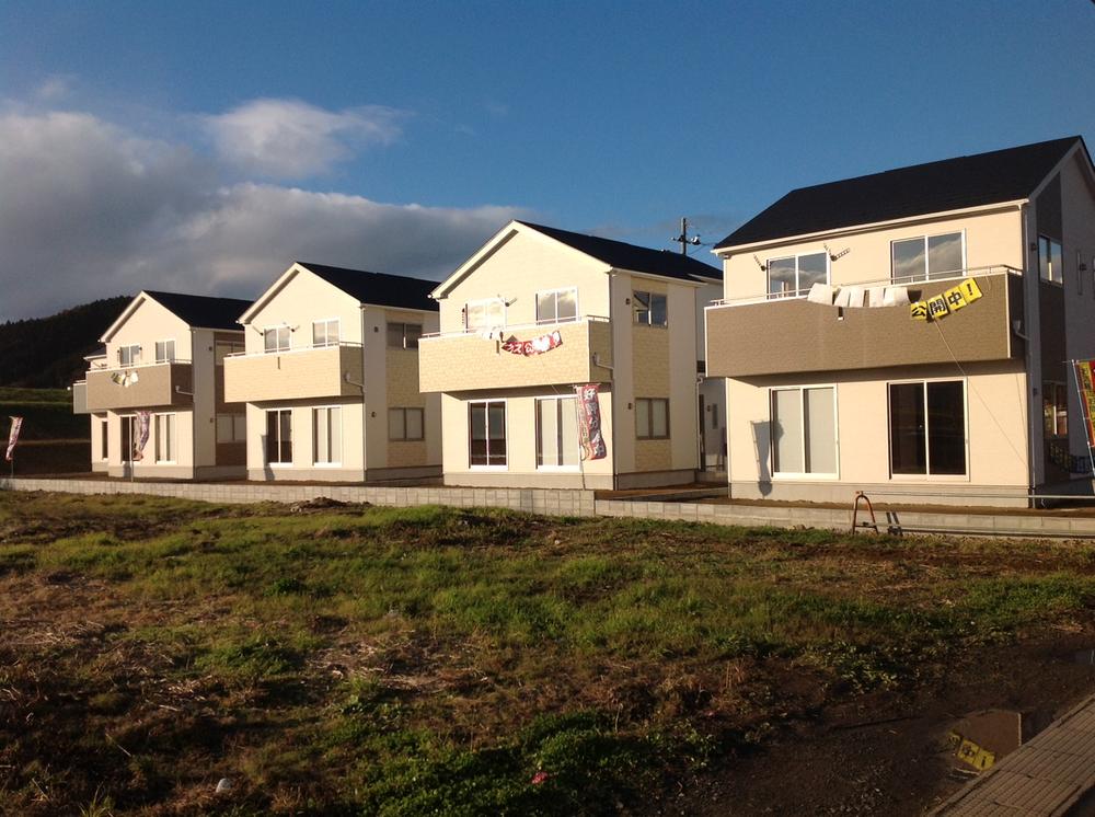 Local appearance photo. Local (11 May 2013) Shooting