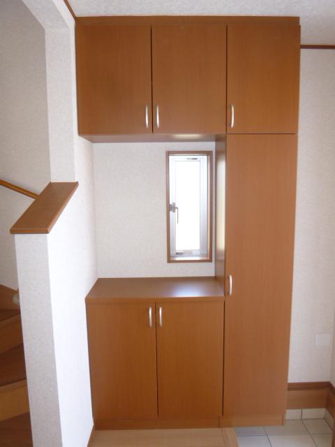 Entrance. ● same specifications ●