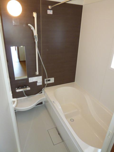 Bathroom. ● same specifications ●