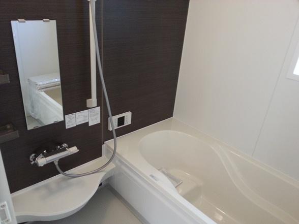 Same specifications photo (bathroom)