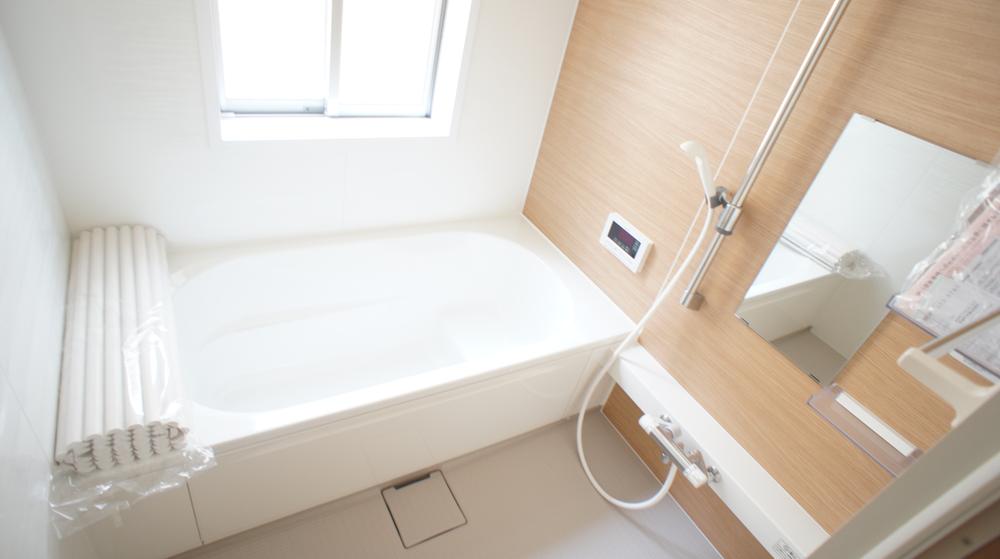 Same specifications photo (bathroom)