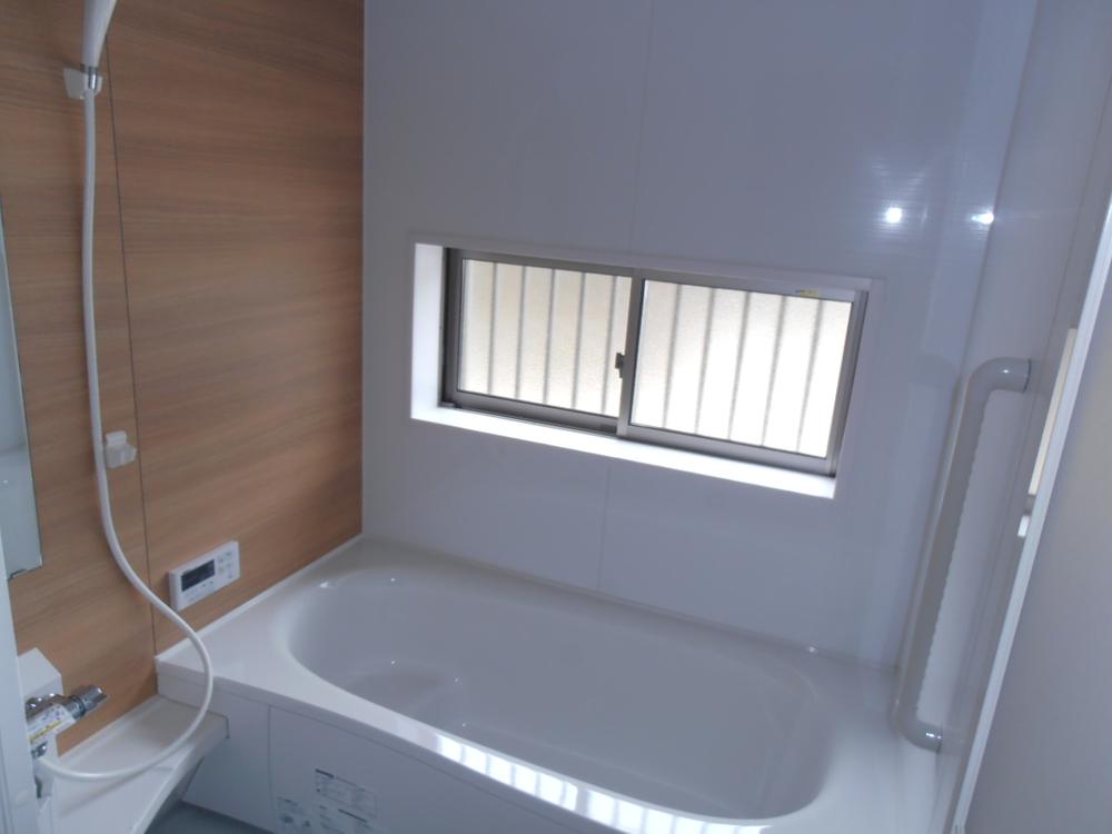 Bathroom. ● same specifications ●