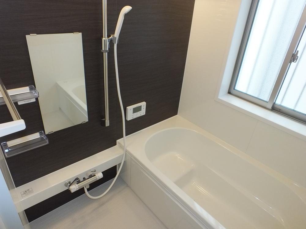 Bathroom. ● same specifications ●