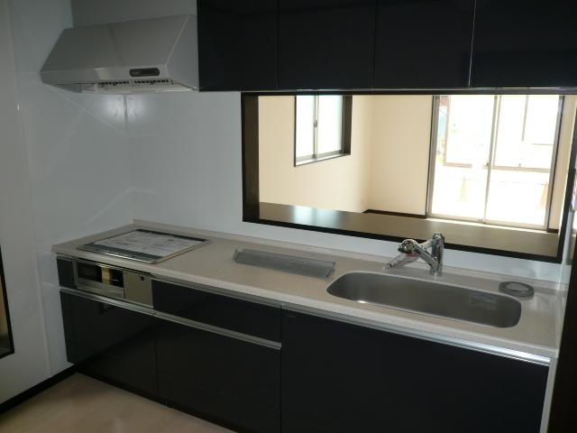 Kitchen. ● same specifications ●