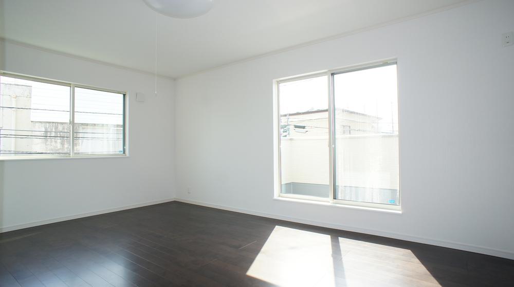 Non-living room. Same specification example