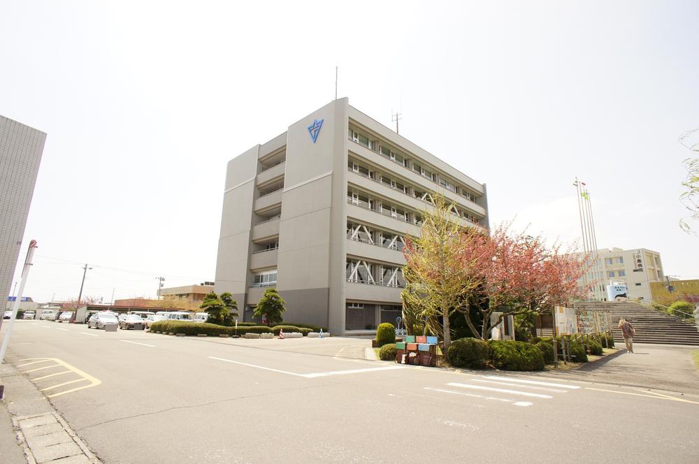 Government office. Iwanuma city hall 440m to