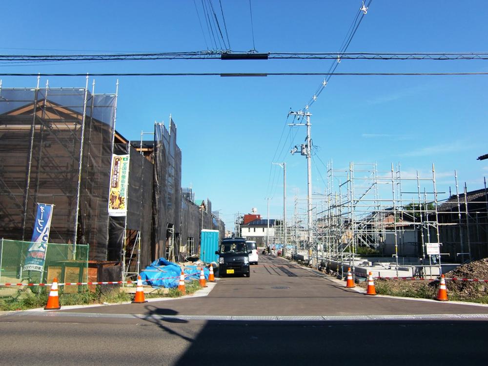 Local photos, including front road. Local (September 2013) Shooting