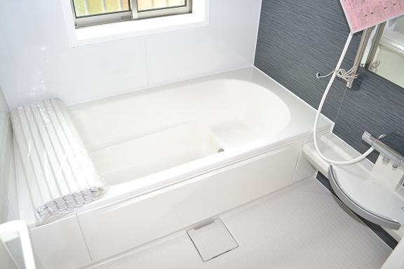 Same specifications photo (bathroom). Same specifications Construction Case photo With bathroom dryer