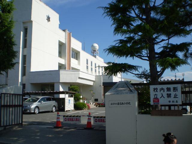 Primary school. 2100m to Iwanuma Municipal Iwanuma Nishi Elementary School