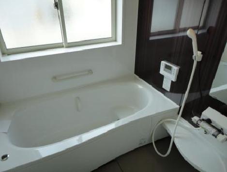 Same specifications photo (bathroom)