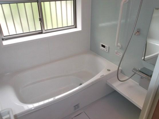 Same specifications photo (bathroom)