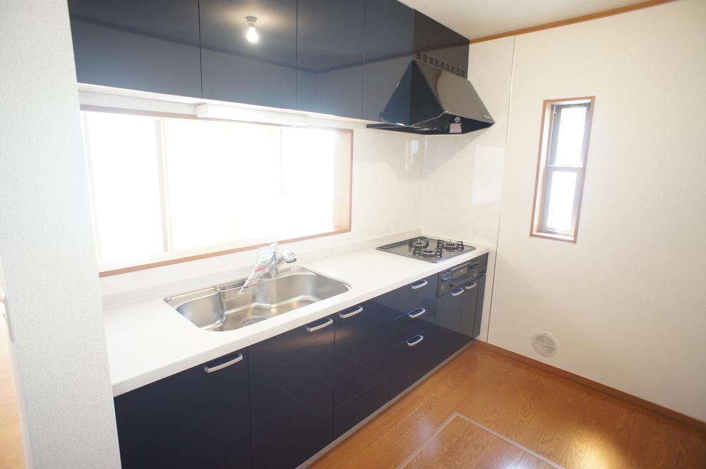 Same specifications photo (kitchen)